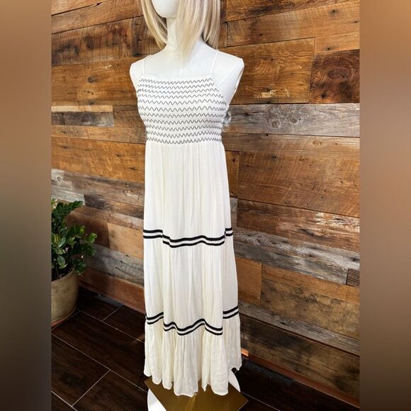 ✨ Umgee Boho Maxi Dress – Size S ✨🌿
👗 Effortless + Breezy + Beautiful - Picture 9 of 9